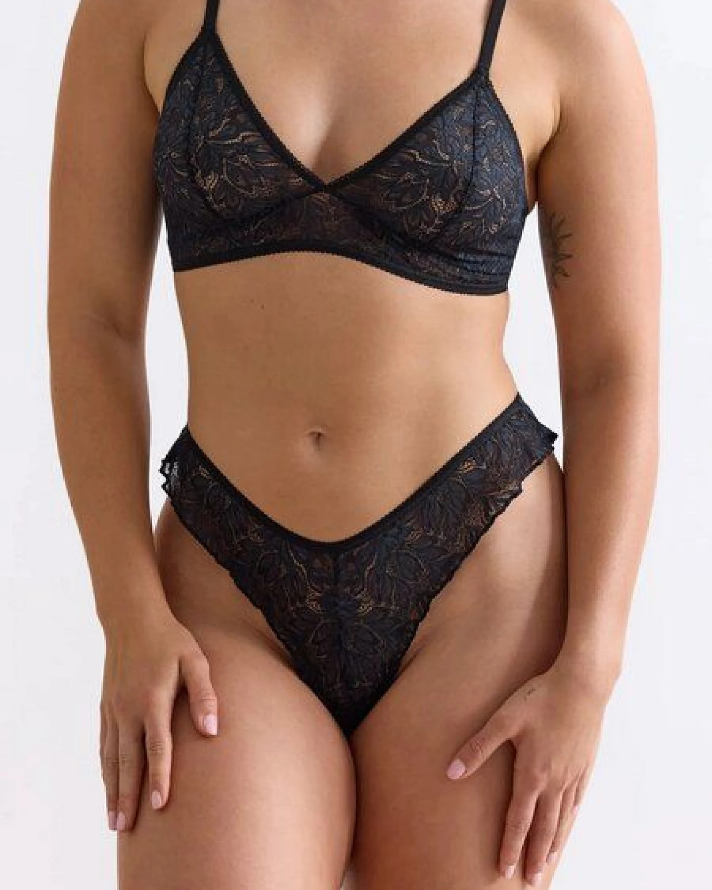 erlich textil Iconic Lace Brazil String mit Spitze, made in Europe – Ansicht 4