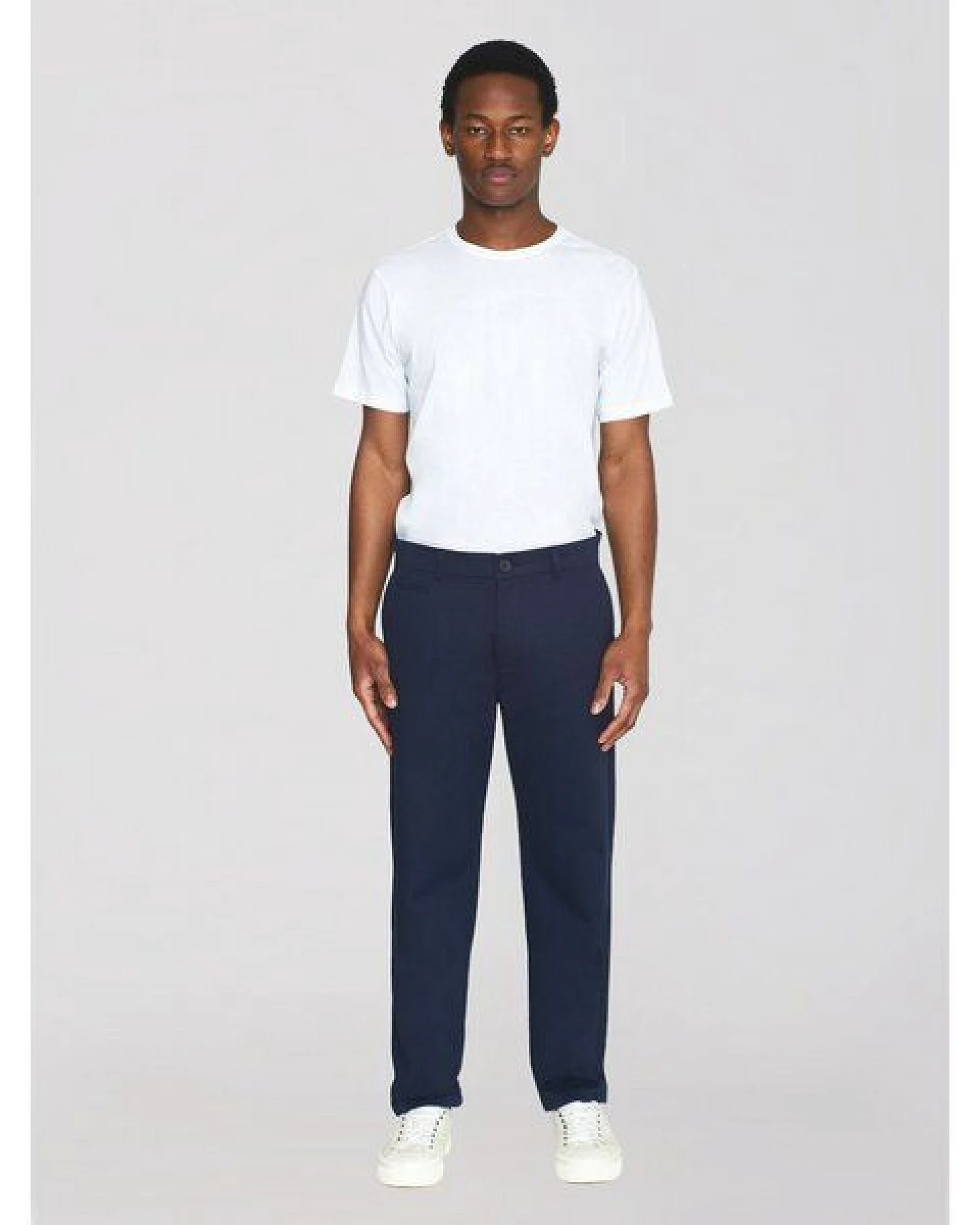 KnowledgeCotton Apparel Chino-Twill-Hosen CHUCK aus Bio-Baumwolle - ROC/GOTS/Vegan – Ansicht 2