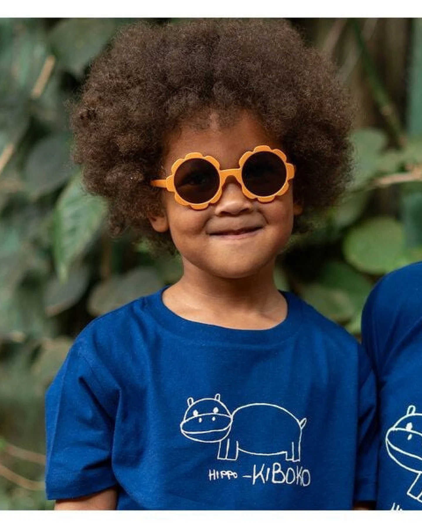 Kipepeo-Clothing HIPPO Kinder T-Shirt aus Bio-Baumwolle Mitternachtsblau. Made in Africa – Ansicht 2
