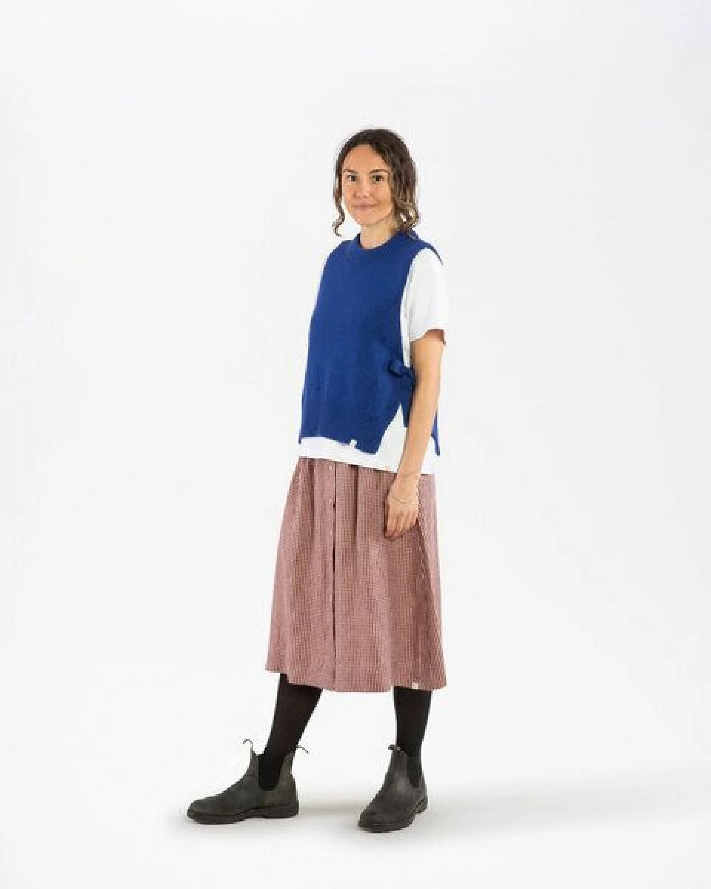 Matona Strickpullunder mit Bindedetail für Frauen aus Bio-Baumwolle und Lammwolle / Apron Vest – Ansicht 3