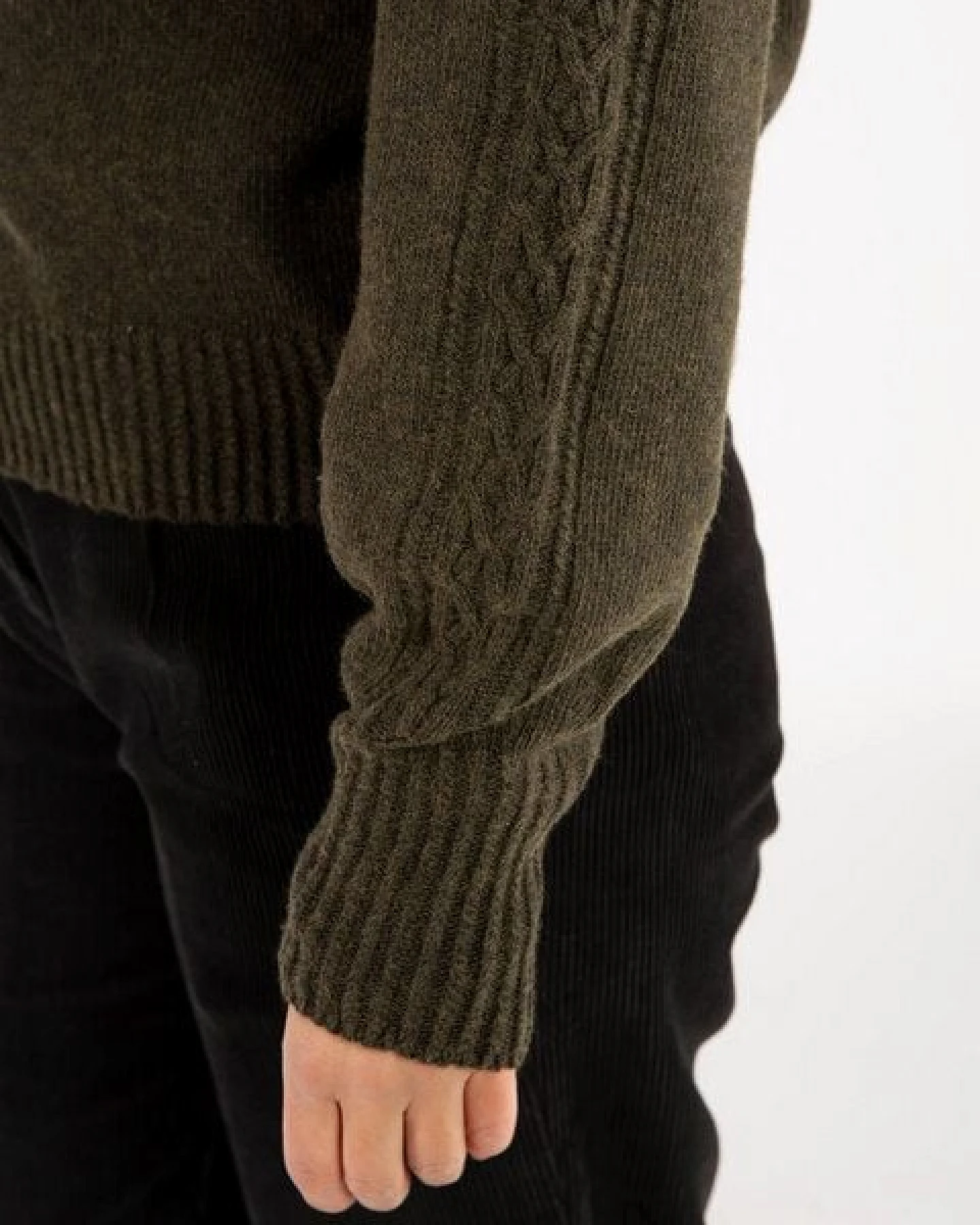 Matona Strickpullover mit Zopfmuster für Frauen aus Bio-Baumwolle und Lammwolle / Cable Knit Sweater – Ansicht 4