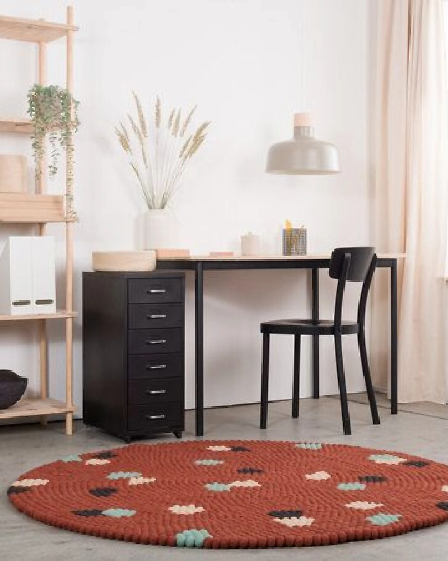 myfelt Terra Filzkugelteppich rund, 100% Schurwolle – Ansicht 2