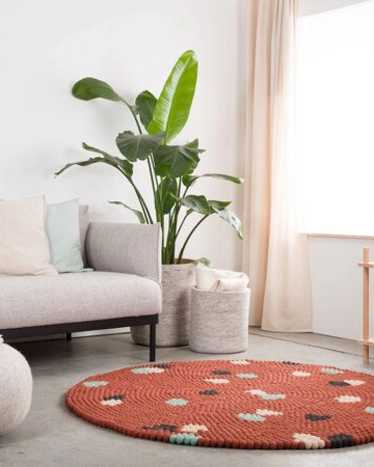 myfelt Terra Filzkugelteppich rund, 100% Schurwolle – Ansicht 4