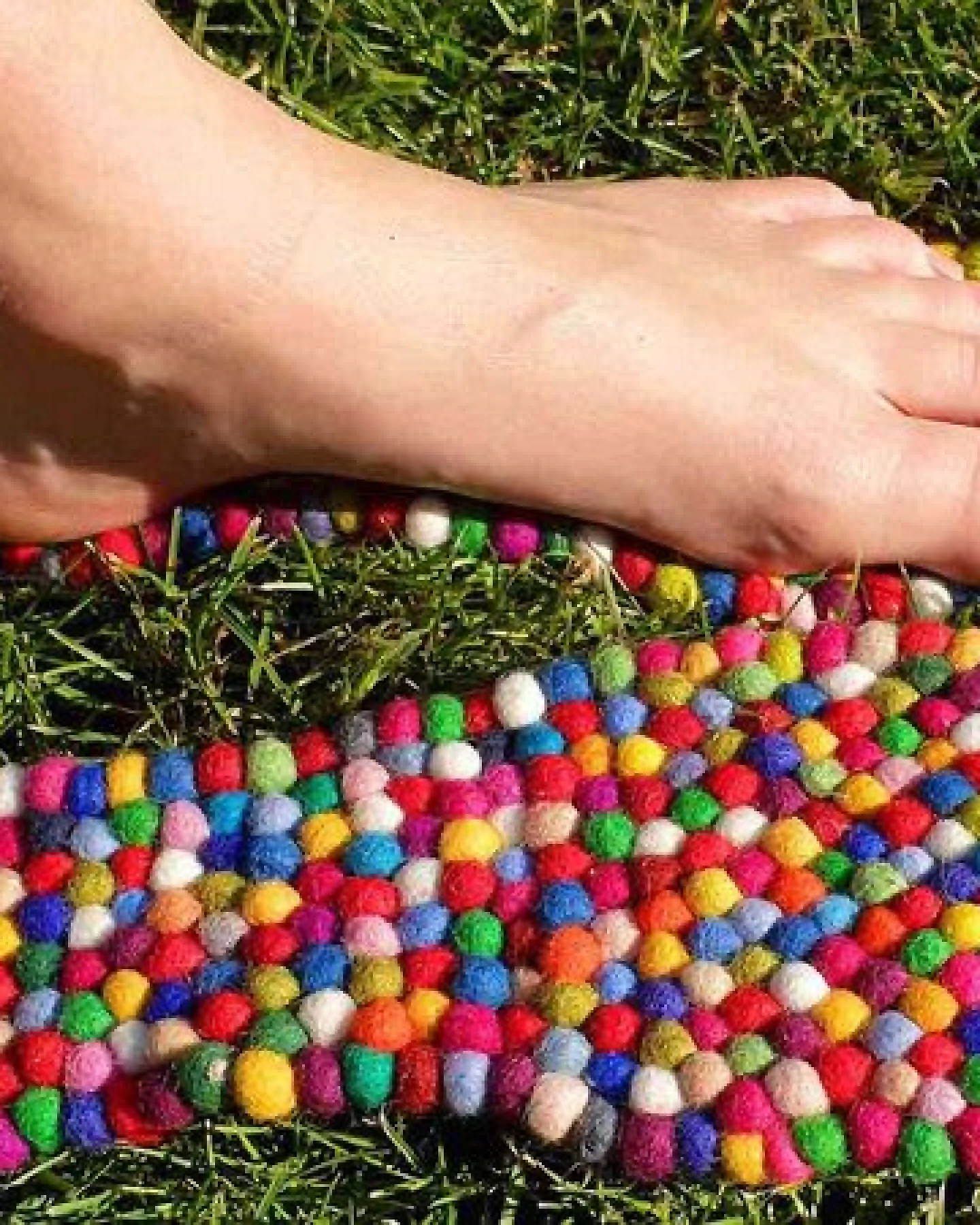 WoolFit Bunte Filz-Einlegesohle mit Massage Effekt aus 100% Wolle – Ansicht 3