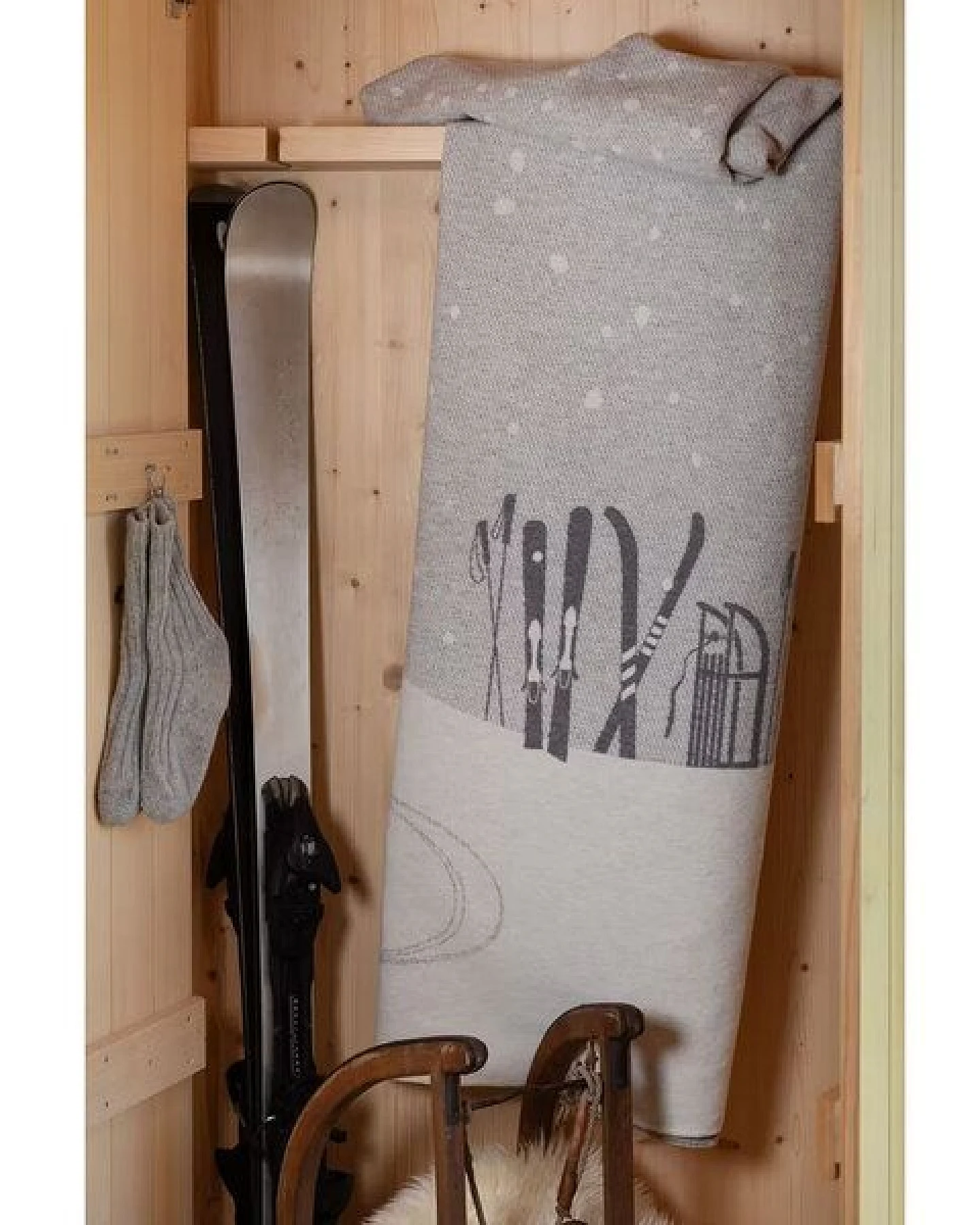 David Fussenegger Silvretta Flanelldecke “Ski & Rodel” 200 x 140 cm – Ansicht 2