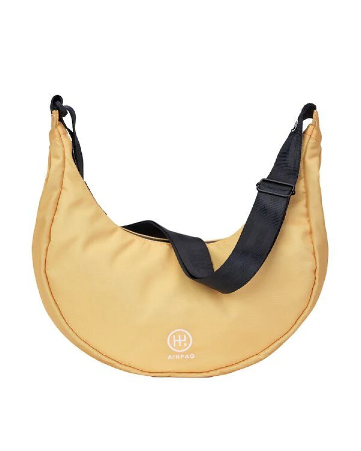 Airpaq Moonbag Mini aus Autoschrott