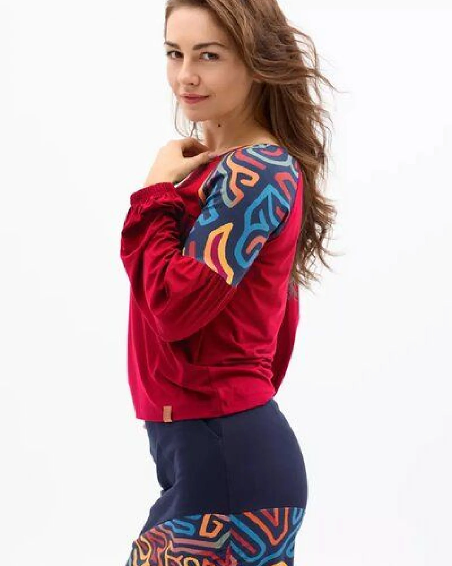 Bluse Lucia Damen – Viskose EcoVero – femininer Schnitt mit Puffärmeln & KOKOworld-Print – inspiriert von Panama & Guatemala – fair & nachhaltig in EU produziert – Ansicht 2