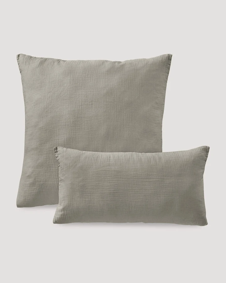 hessnatur Musselin Kissenbezug aus Bio-Baumwolle - beige - Größe 40x80 cm