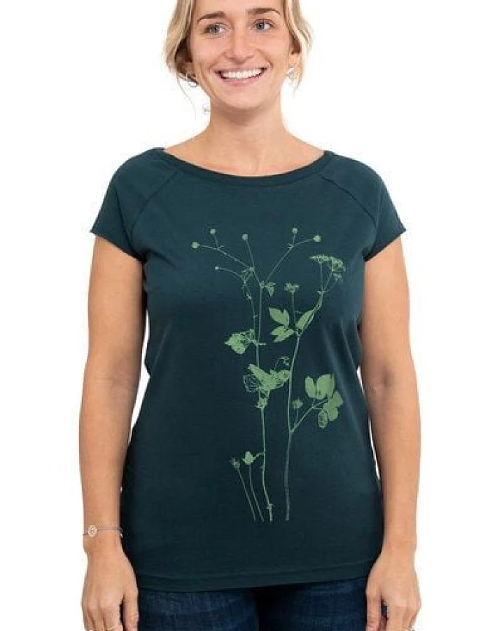 Hirschkind Frauen-Raglanshirt „Lovely Unkraut“ dunkelgrün - Made in Kenia & handbedruckt in Berlin