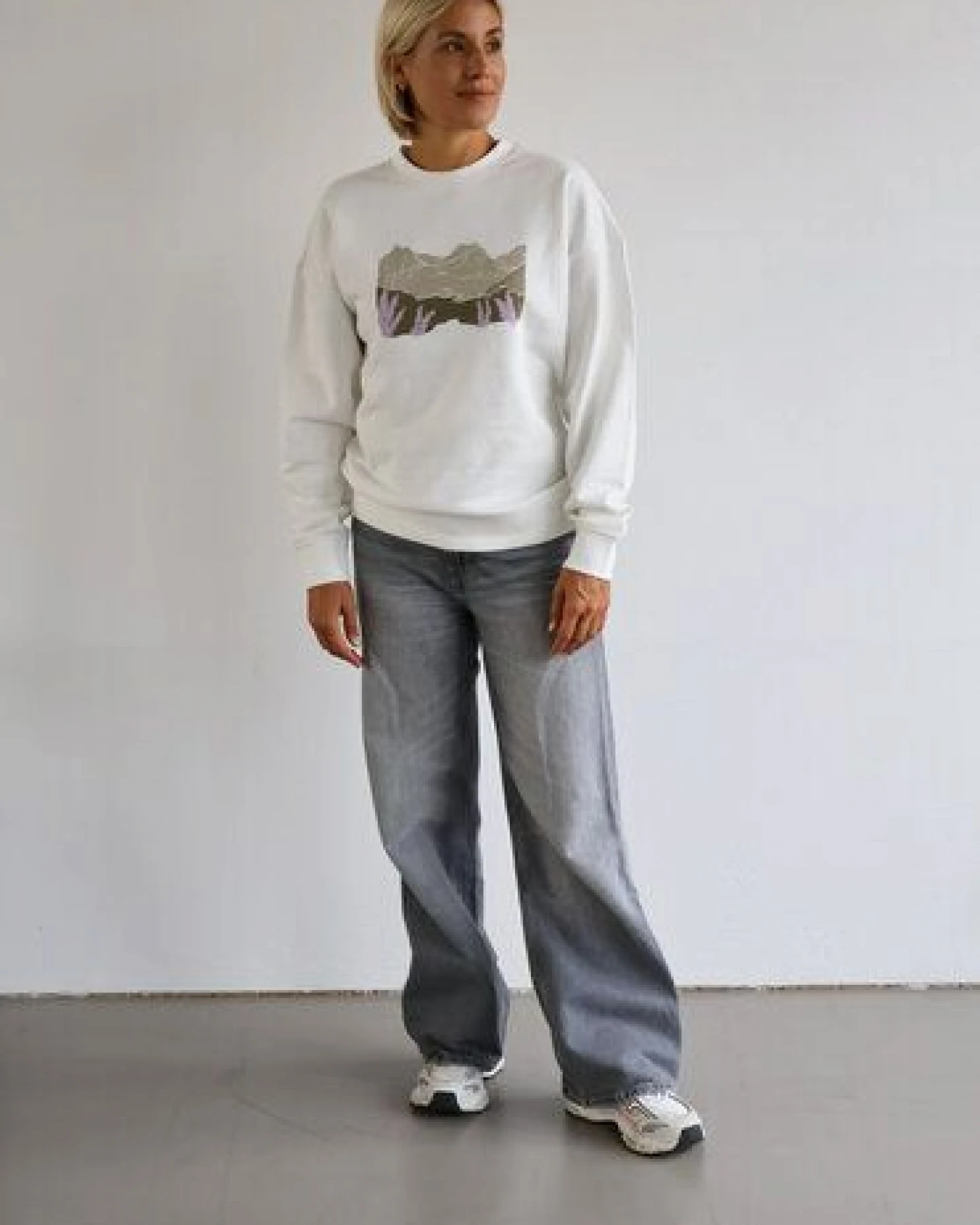 Kultgut Biofair hergestellt - Flauschiger Oversize Sweater / Naturverbunden – Ansicht 3