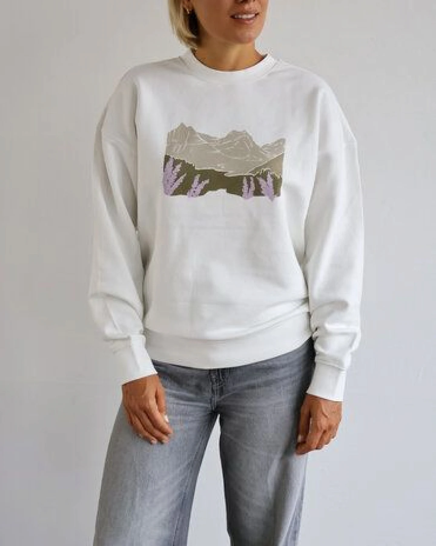 Kultgut Biofair hergestellt - Flauschiger Oversize Sweater / Naturverbunden – Ansicht 2