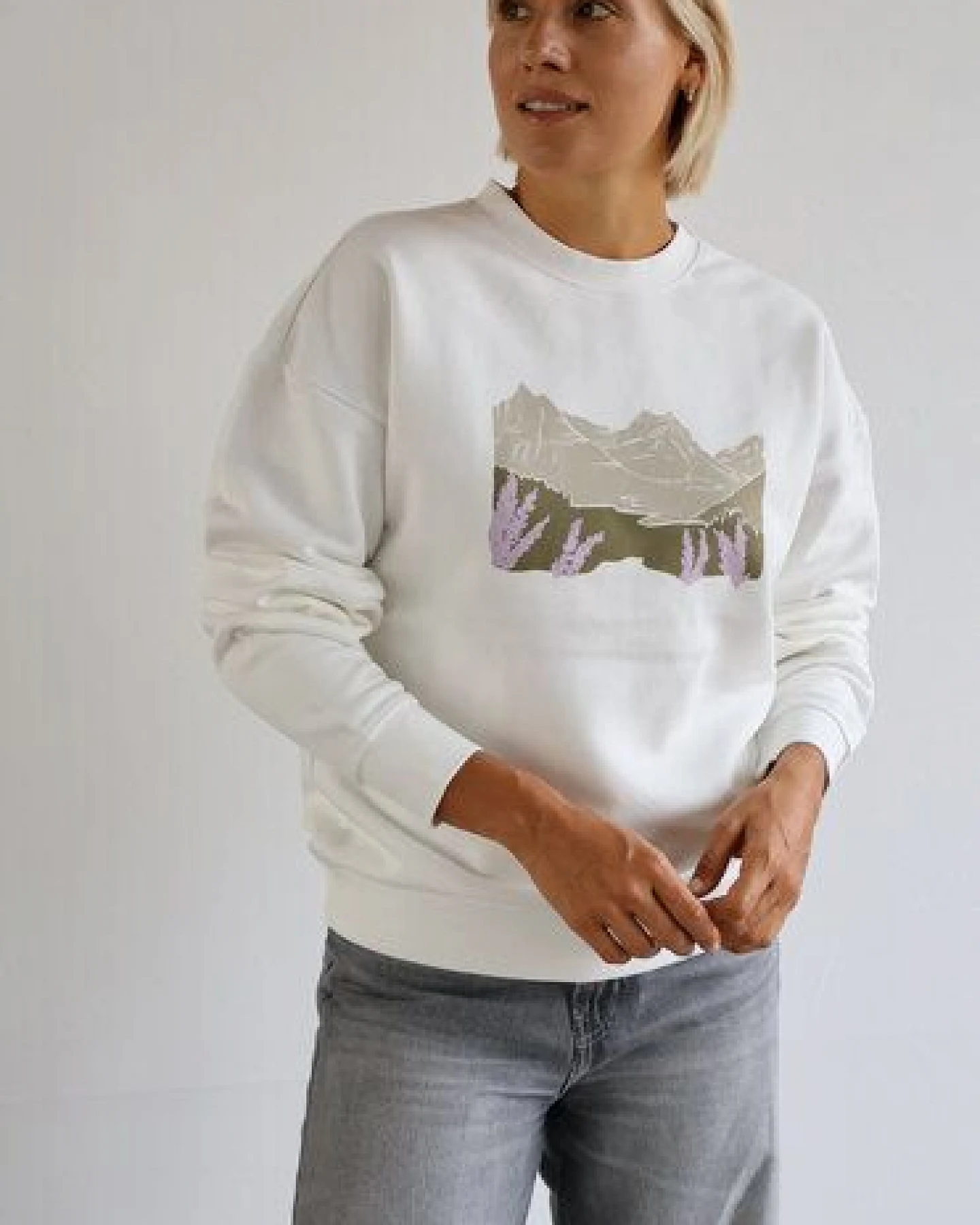 Kultgut Biofair hergestellt - Flauschiger Oversize Sweater / Naturverbunden – Ansicht 4