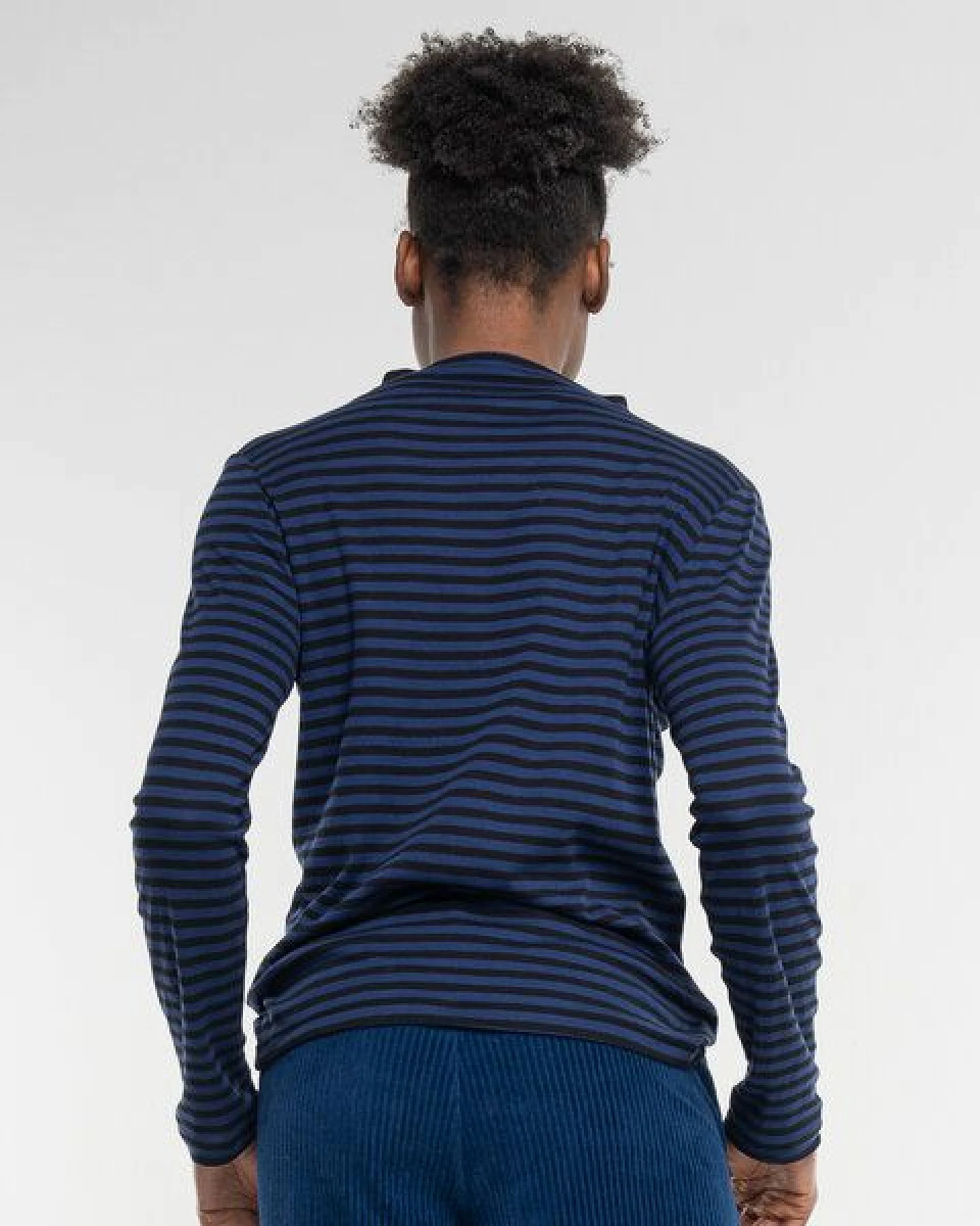 Alma & Lovis Turtleneck Ringelshirt aus softer Bio-Baumwolle – Ansicht 4