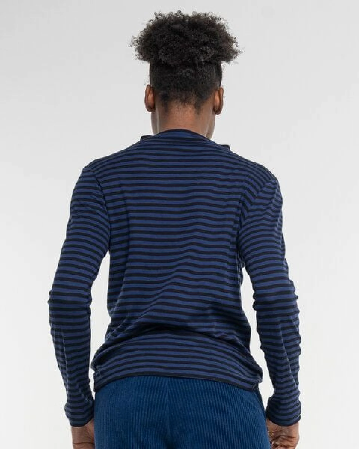 Alma & Lovis Turtleneck Ringelshirt aus softer Bio-Baumwolle – Ansicht 4
