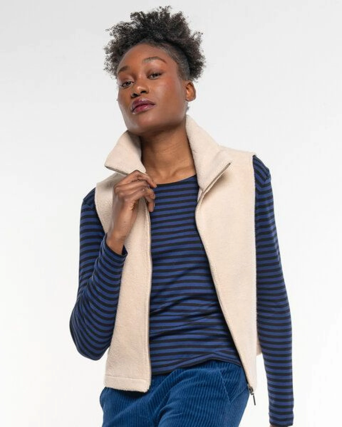 Alma & Lovis Flauschige Weste aus Organic Cotton-Fleece – Ansicht 3