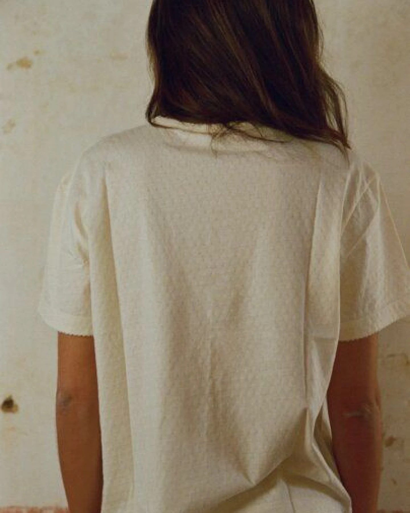 Nénés Zeitloses T-Shirt – Ansicht 2