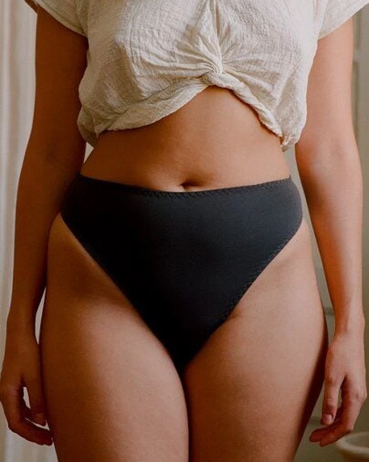Nénés Zeitlose hochgeschnittene Unterhose