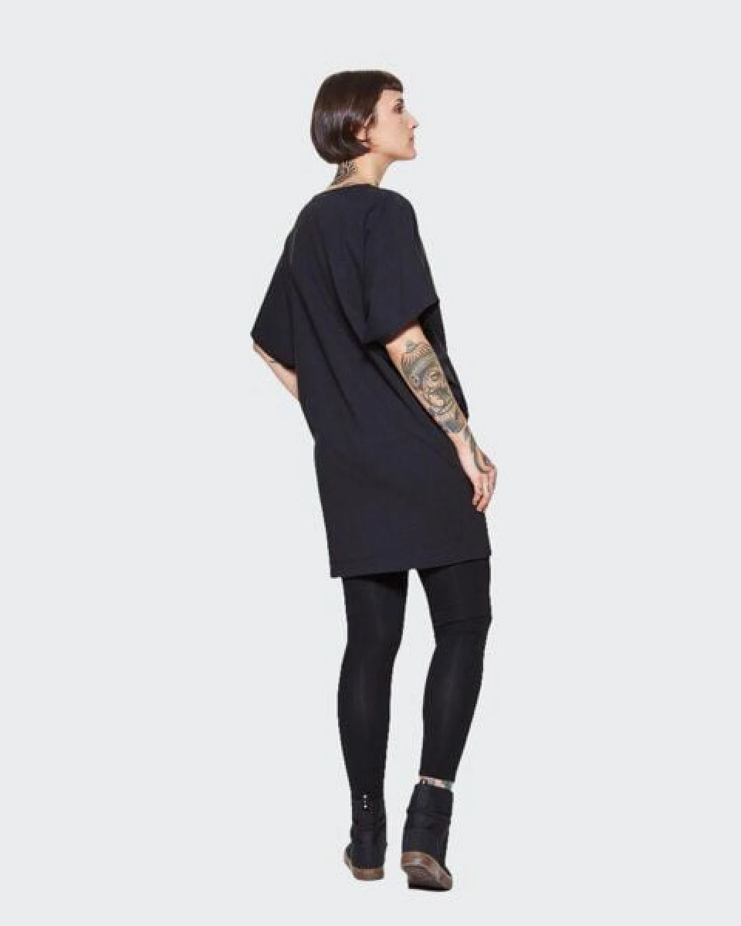 LUMEN organic Longshirt mit Taschen OVERSIZED Jersey schwarz – Ansicht 4
