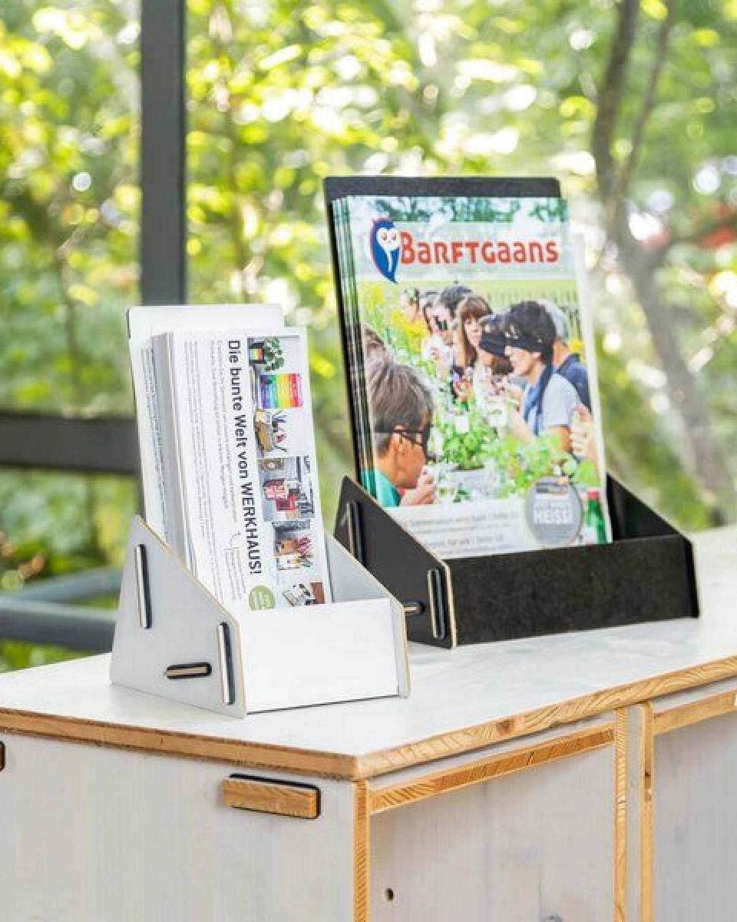 WERKHAUS Prospektständer DIN A4 Hochformat – Ansicht 2