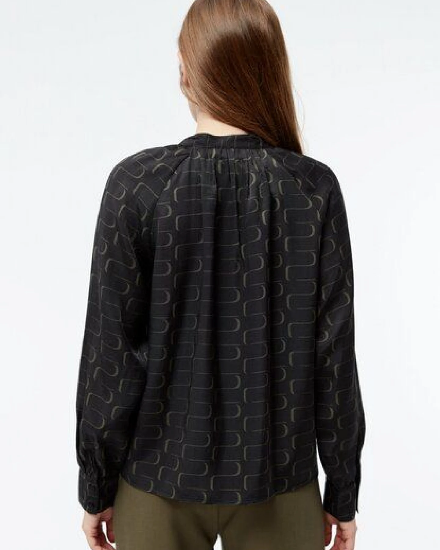 Givn Berlin Bluse GBSMILLA mit Puffärmeln aus TENCEL mit Peach-Effekt – Ansicht 3