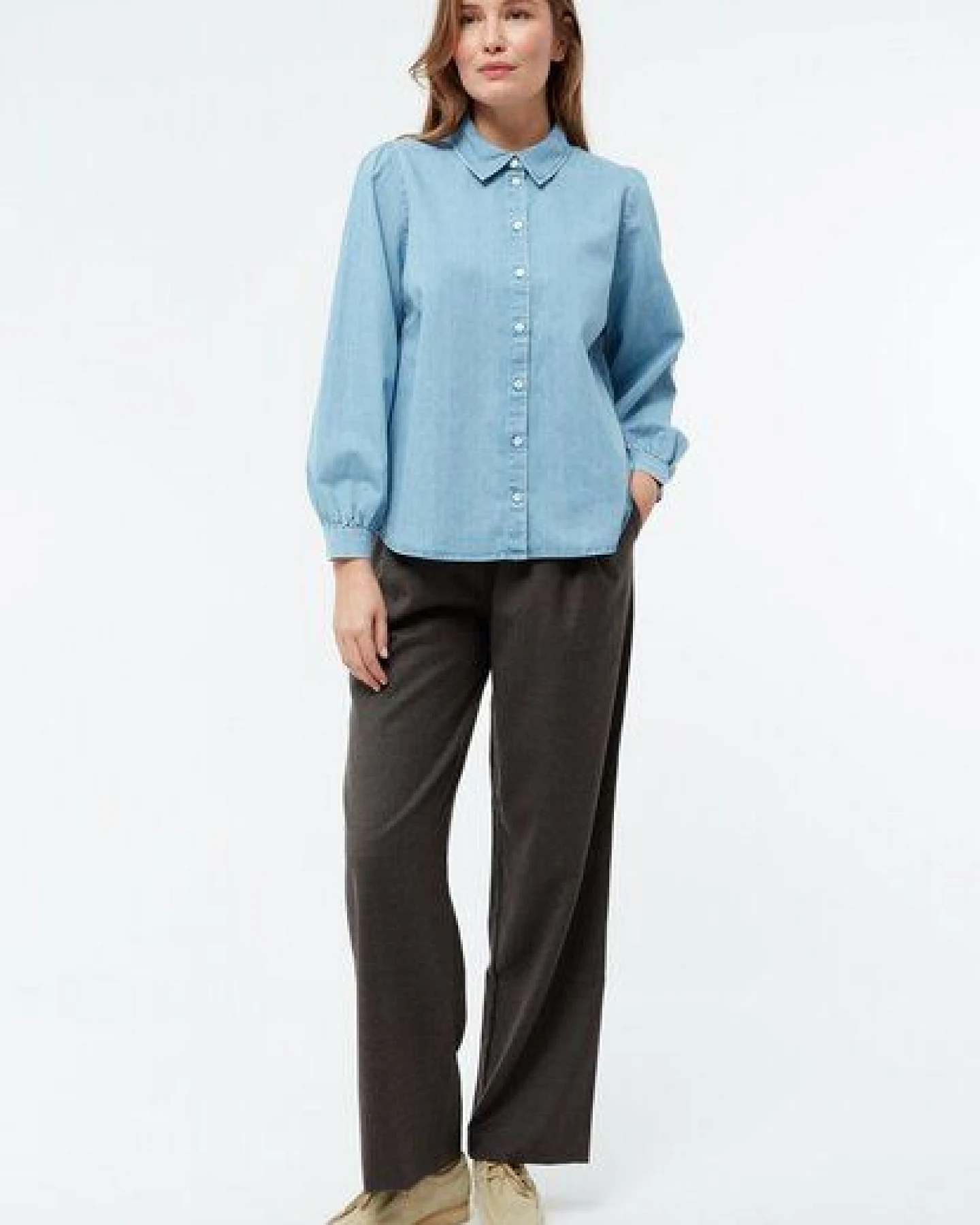 Givn Berlin Jeansbluse GBLYRA in elegantem Schnitt – Ansicht 2
