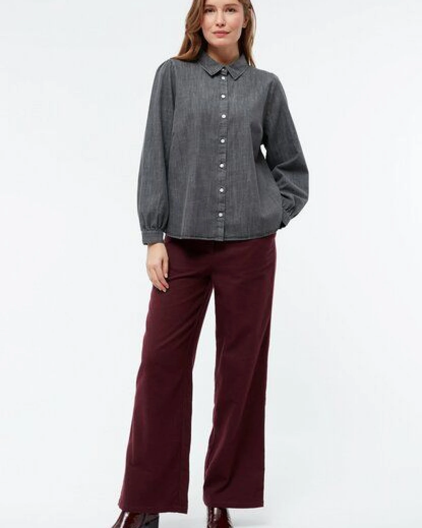 Givn Berlin Jeansbluse GBLYRA in elegantem Schnitt – Ansicht 2