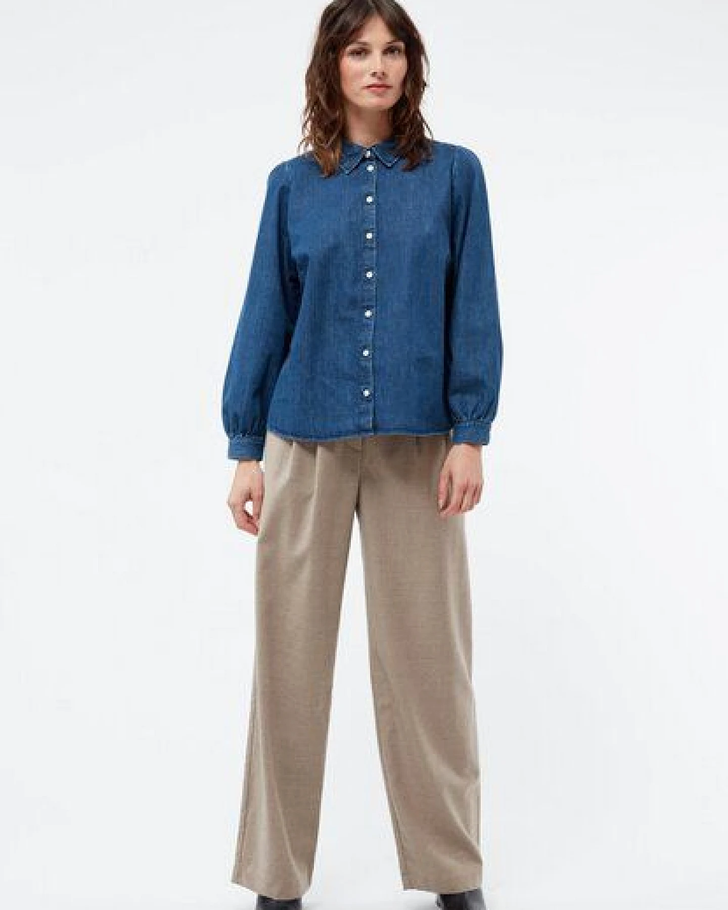 Givn Berlin Jeansbluse GBLYRA in elegantem Schnitt – Ansicht 3