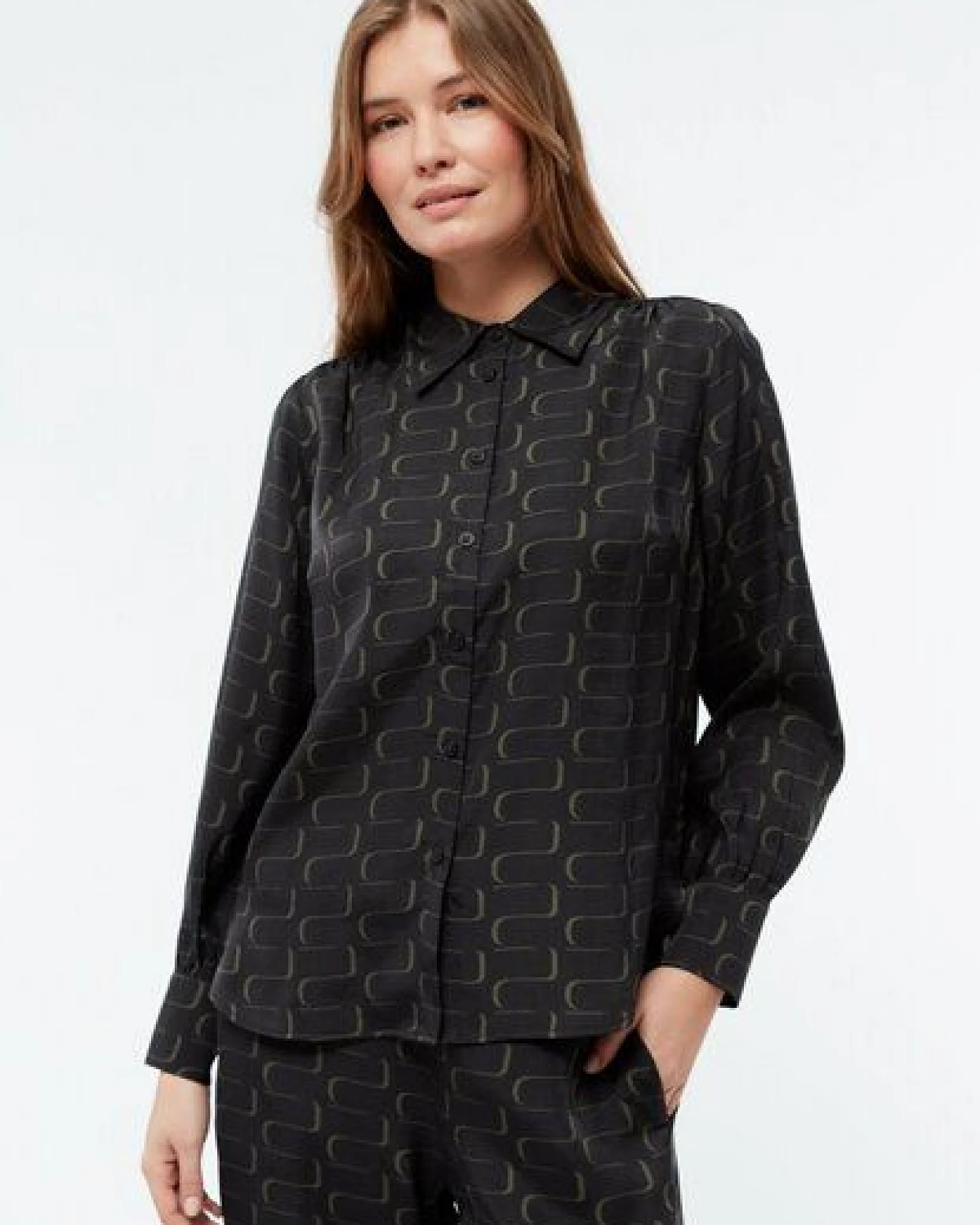 Givn Berlin Geraffte Bluse GBKASIA aus TENCEL mit Peach-Effekt – Ansicht 2
