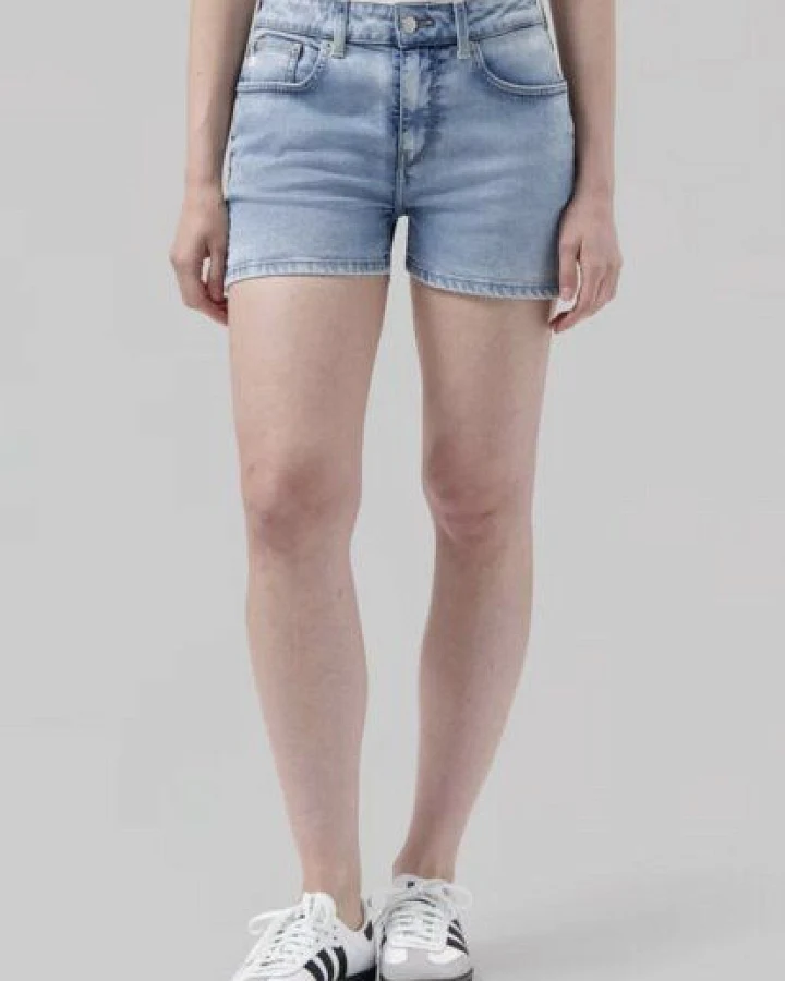 MUD Jeans Shorty – Stone Vintage