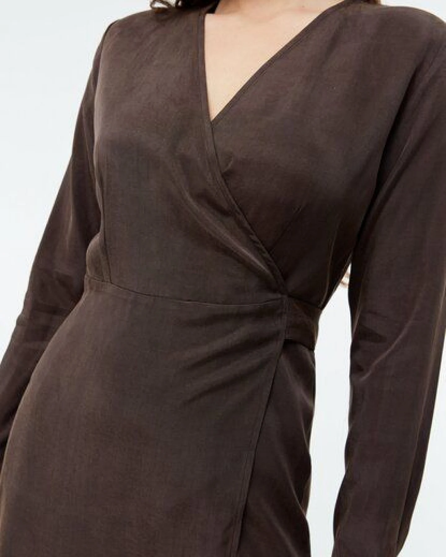 Givn Berlin Wickelkleid GBVIRGINIA aus TENCEL mit Peach-Effekt – Ansicht 2