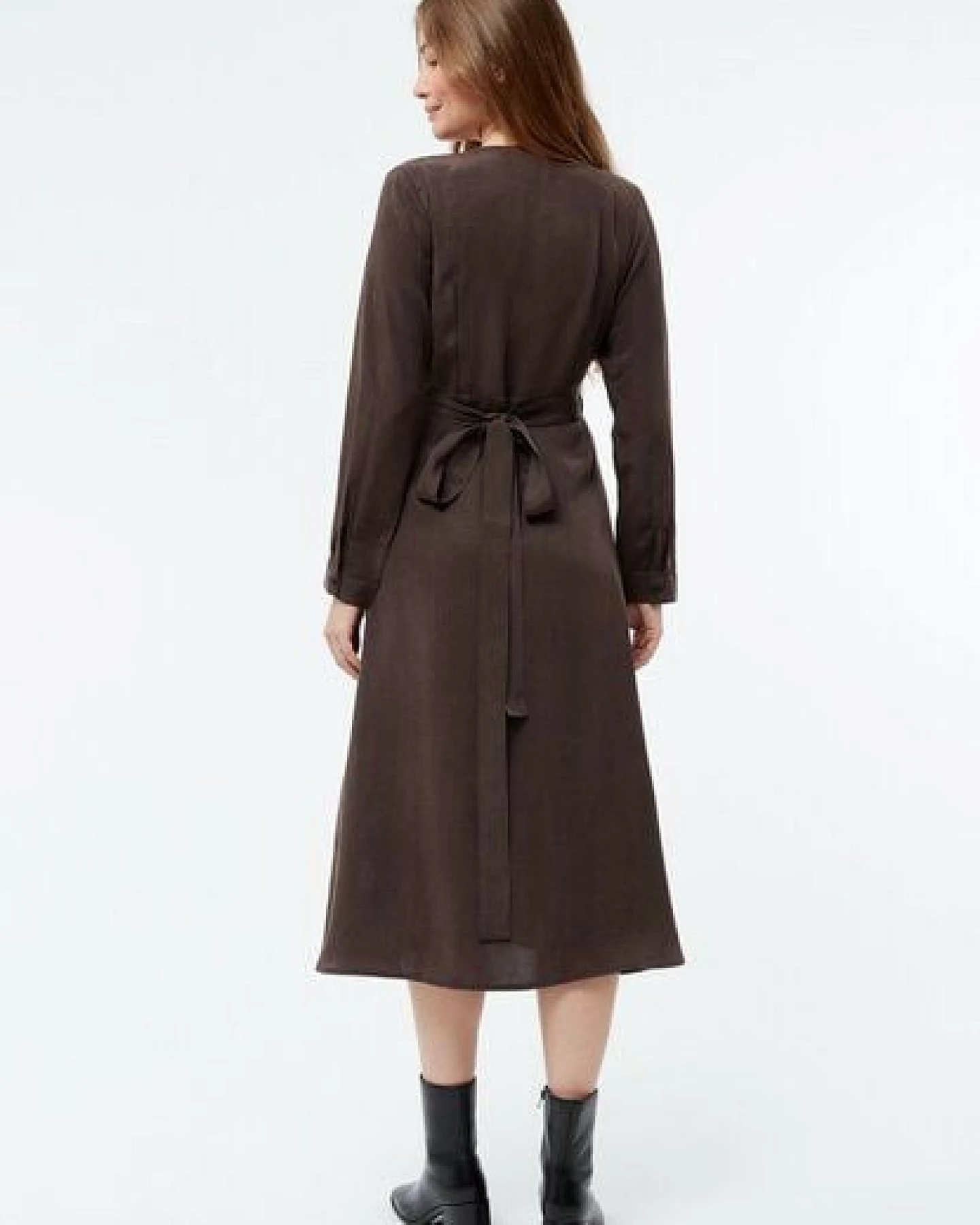 Givn Berlin Wickelkleid GBVIRGINIA aus TENCEL mit Peach-Effekt – Ansicht 4