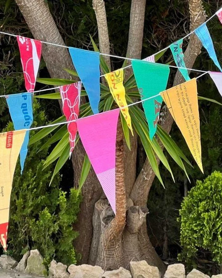 MoreThanHip Flagline recycelte Fischsäcke - 5 Meter - multicolour - dreieckig oder rechteckig