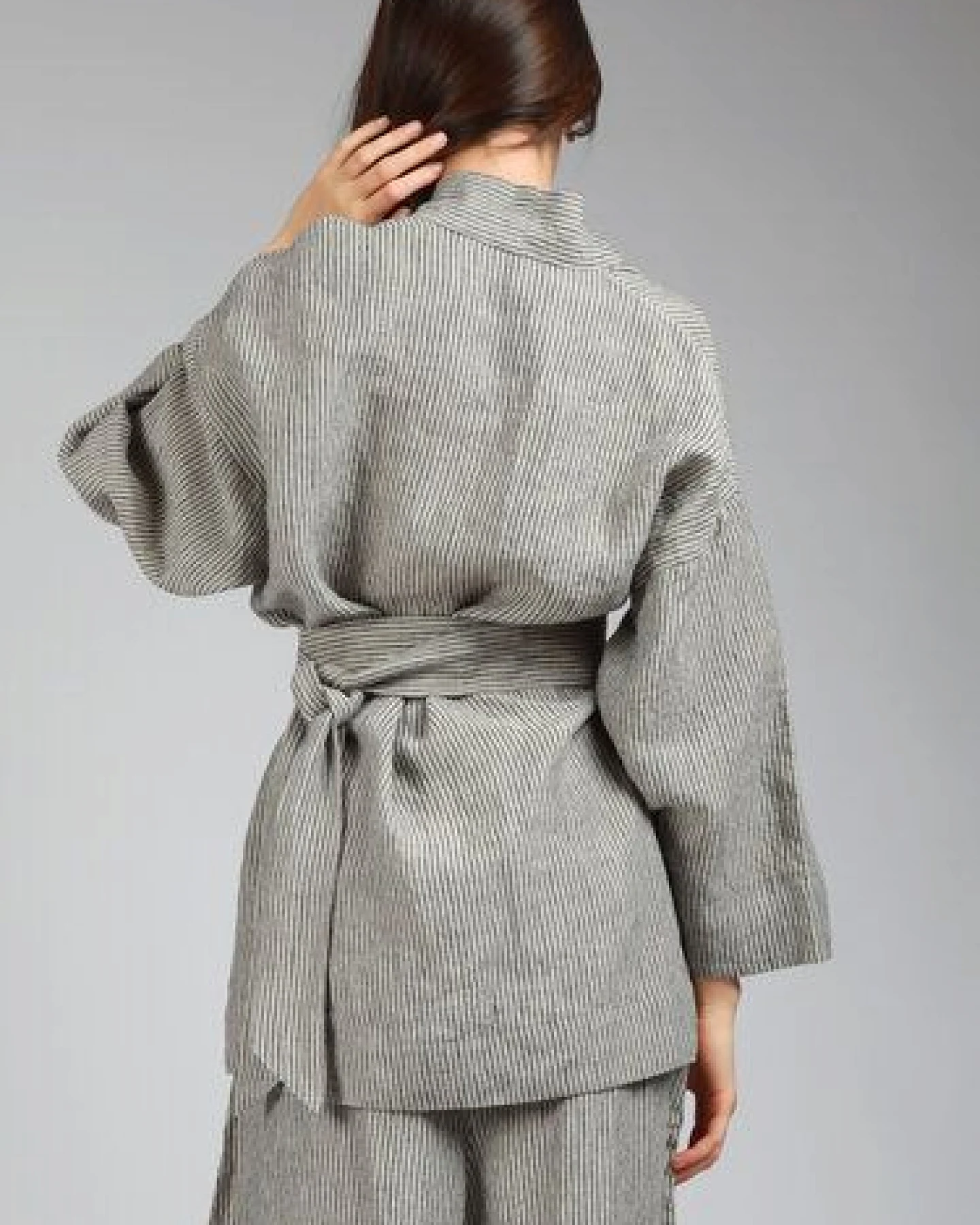 KNOTIUM LIBERTY Lockere Kimono-Jacke mit Gürtel – Ansicht 2