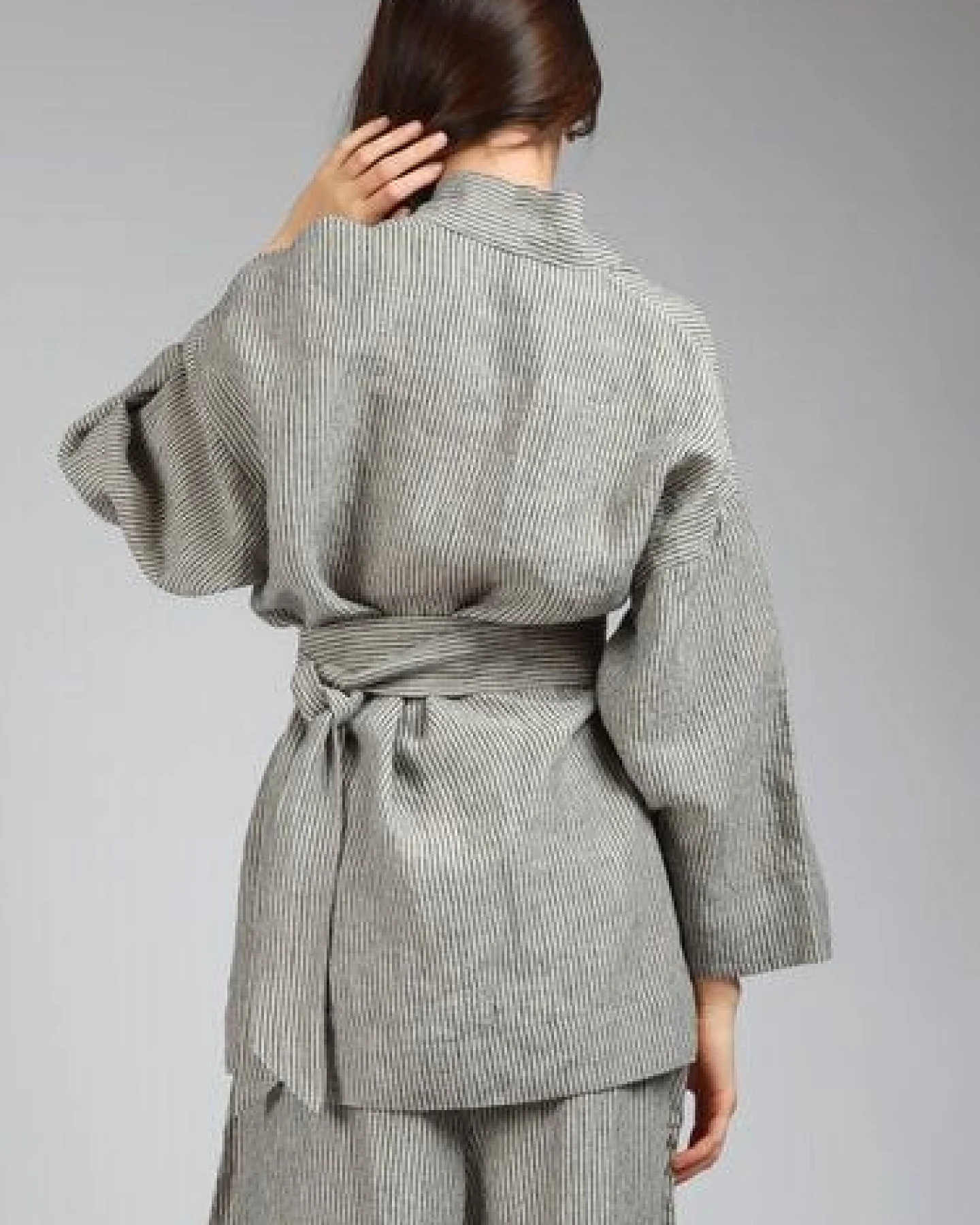 KNOTIUM LIBERTY Lockere Kimono-Jacke mit Gürtel – Ansicht 2