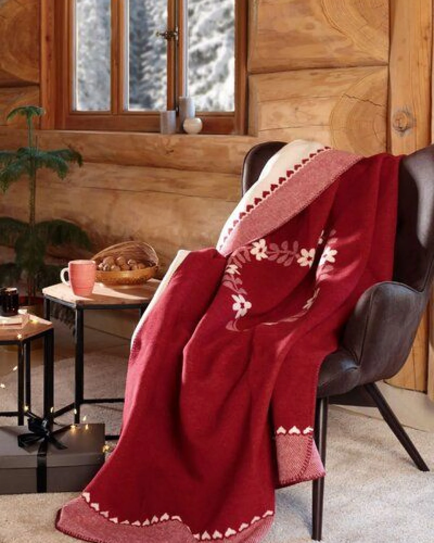 biederlack Wohndecke Serie Alp Chic "Heartwarming", 80 % recycelte Fasern – Ansicht 2