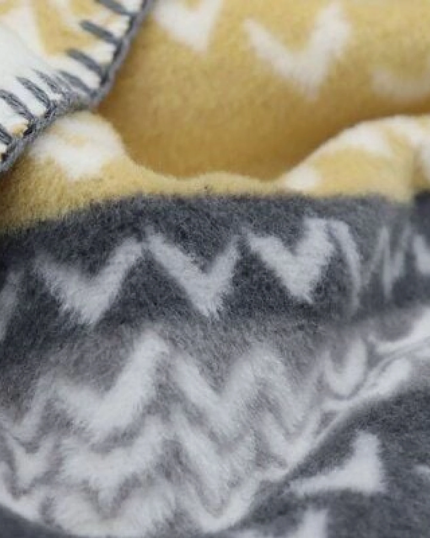 biederlack Wohndecke Serie Alp Chic "Winter Knit", 80 % recycelte Fasern – Ansicht 4
