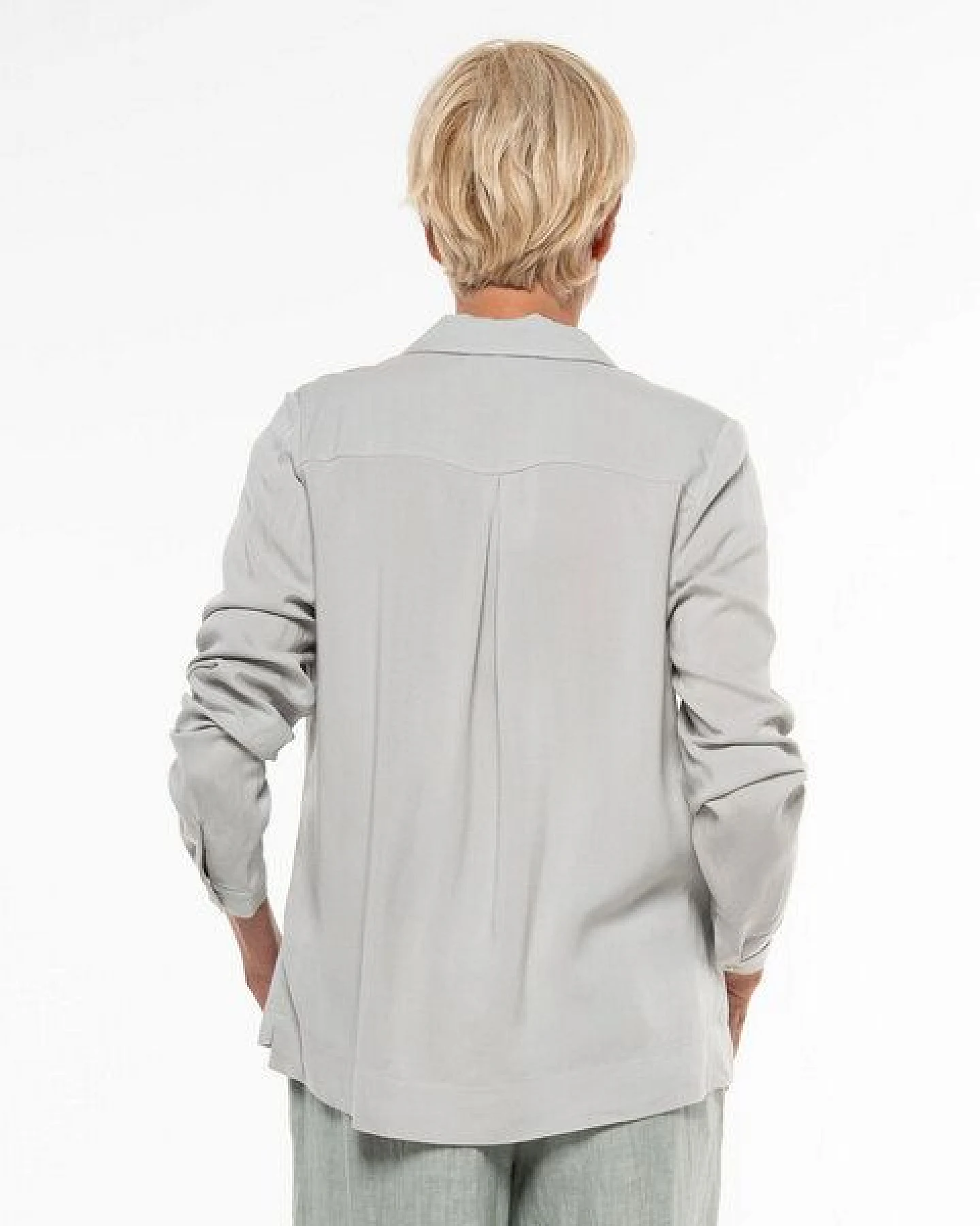 Alma & Lovis Elegante Bluse aus fließendem EcoVero – Ansicht 4