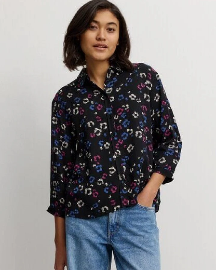 Damen Bluse aus LENZING ECOVERO Viskose - CYPRESS BLOSSOM - recolution