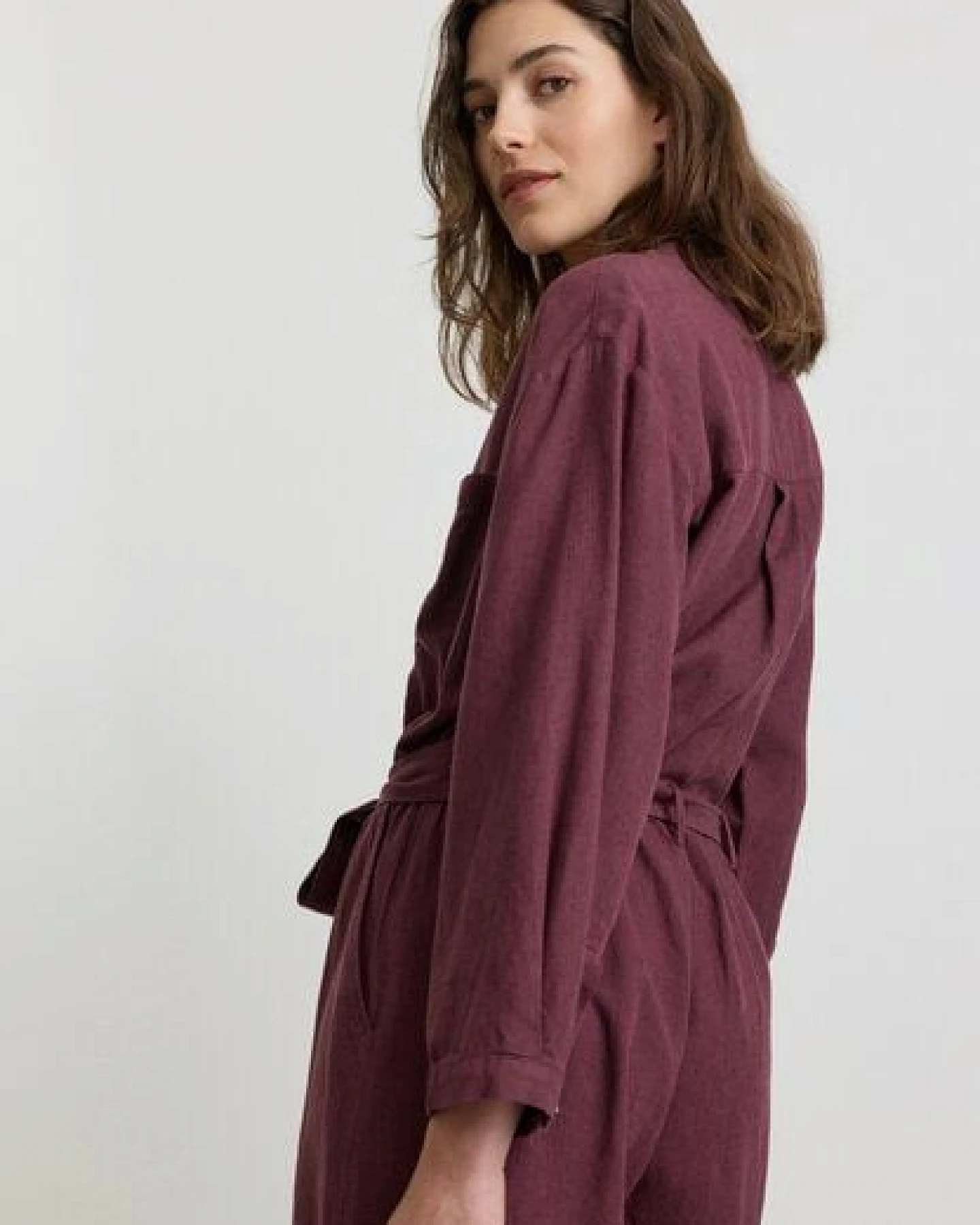 Damen Overall aus Leinen und LENZING ECOVERO Viskose Mix - FILAREE - recolution – Ansicht 3