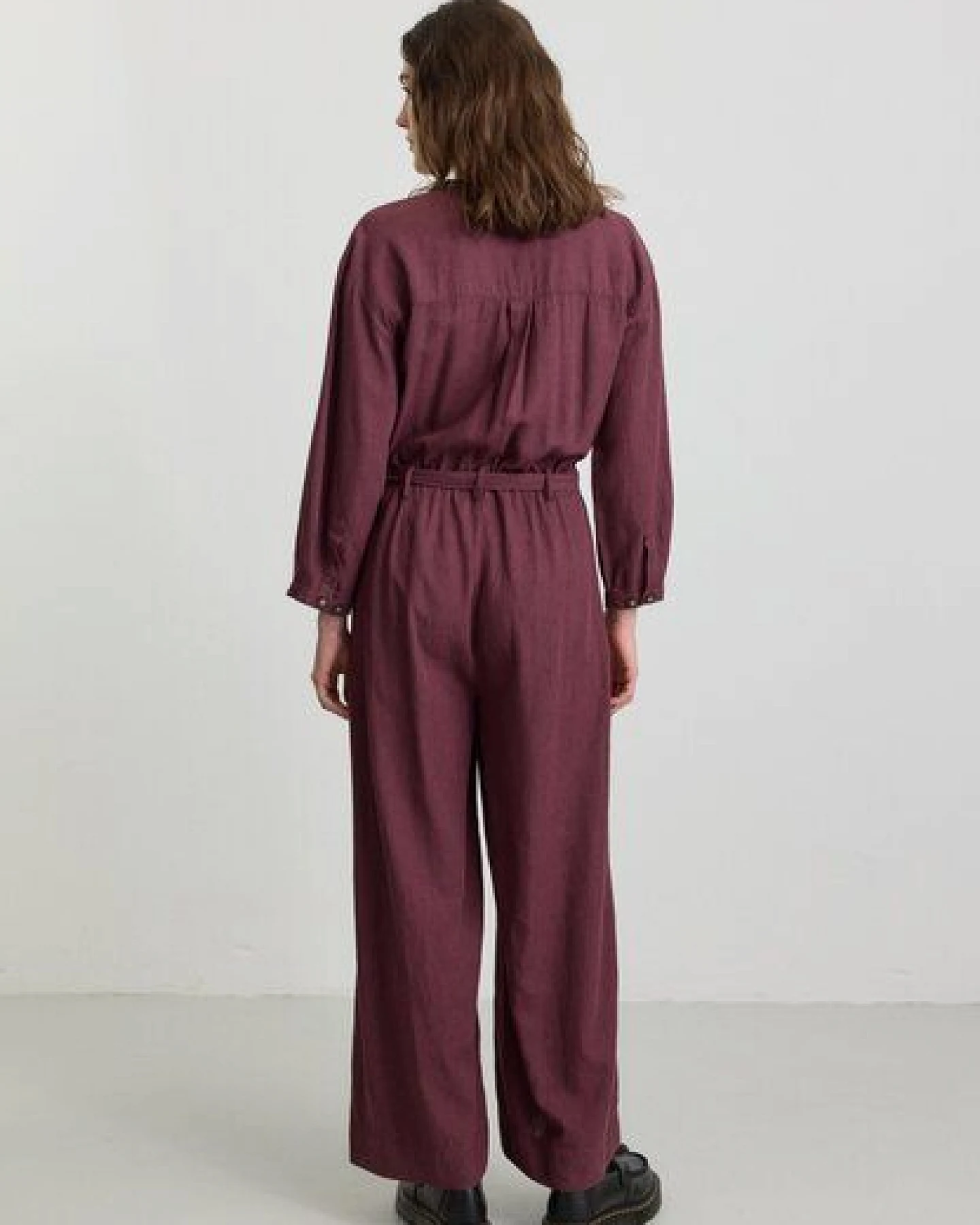 Damen Overall aus Leinen und LENZING ECOVERO Viskose Mix - FILAREE - recolution – Ansicht 4