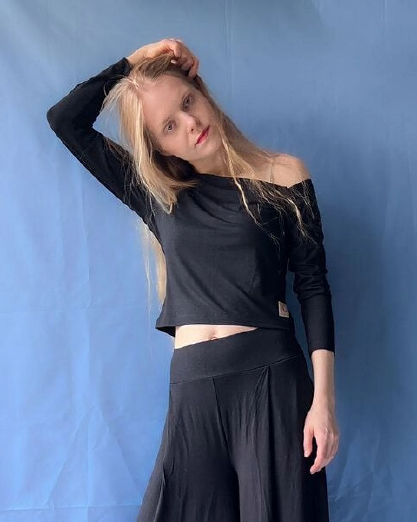 10 BODIES Asymmetrical Longsleeve aus Ecovero Premium Viscose – Ansicht 3