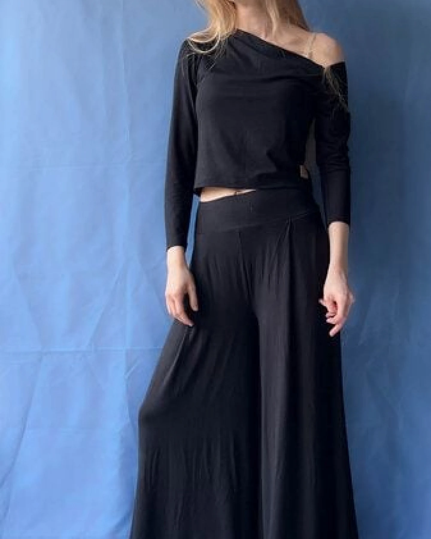 10 BODIES Asymmetrical Longsleeve aus Ecovero Premium Viscose – Ansicht 4