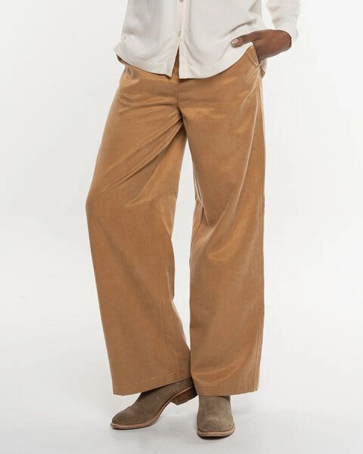 Alma & Lovis Weite Marlenehose aus softem Cotton-Lyocell-Mix