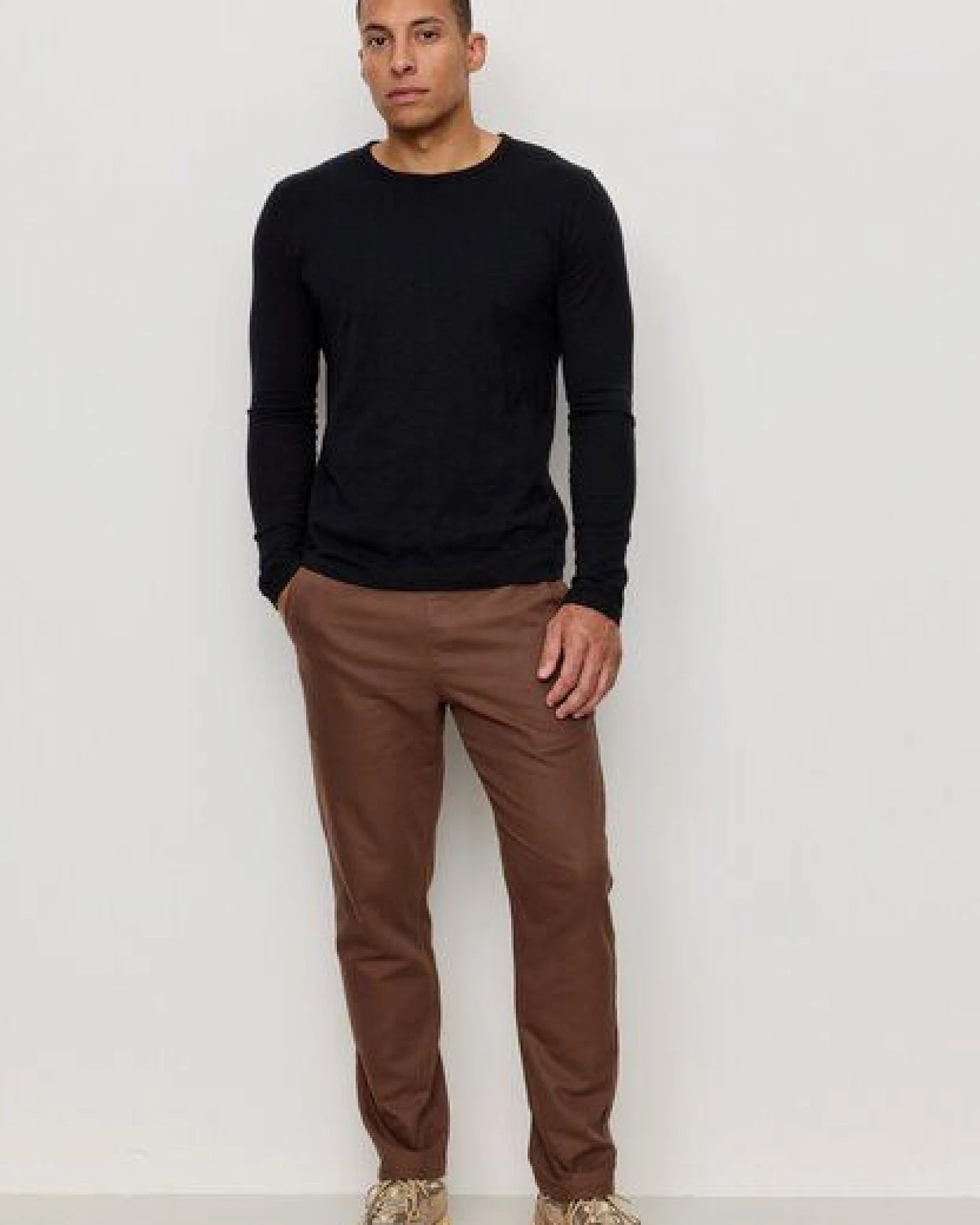 Herren Chino aus Bio-Baumwolle - TAMARIND - recolution – Ansicht 2