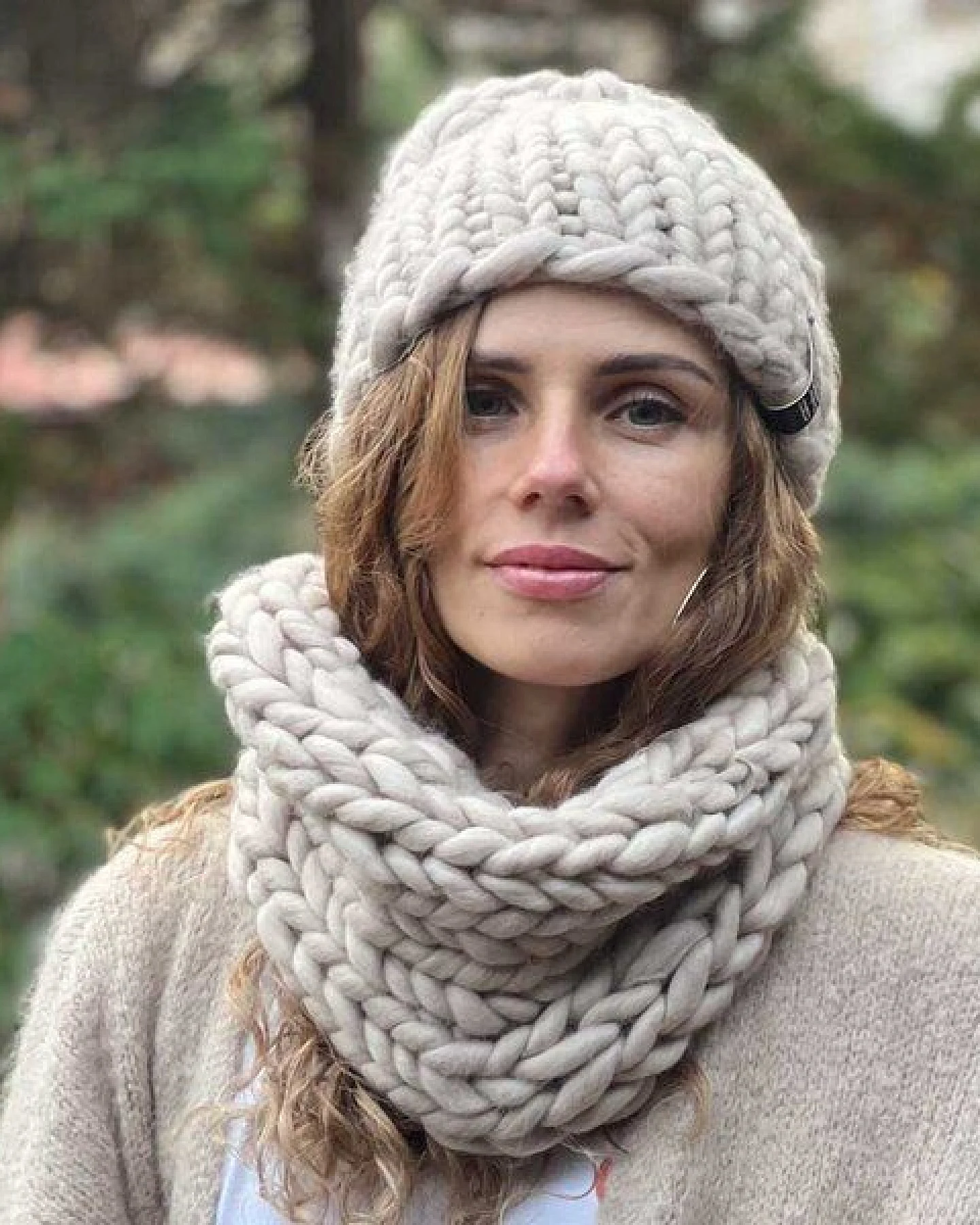PANAPUFA Handgestrickte Chunky Beanie – 100 % Merinowolle – Ansicht 3