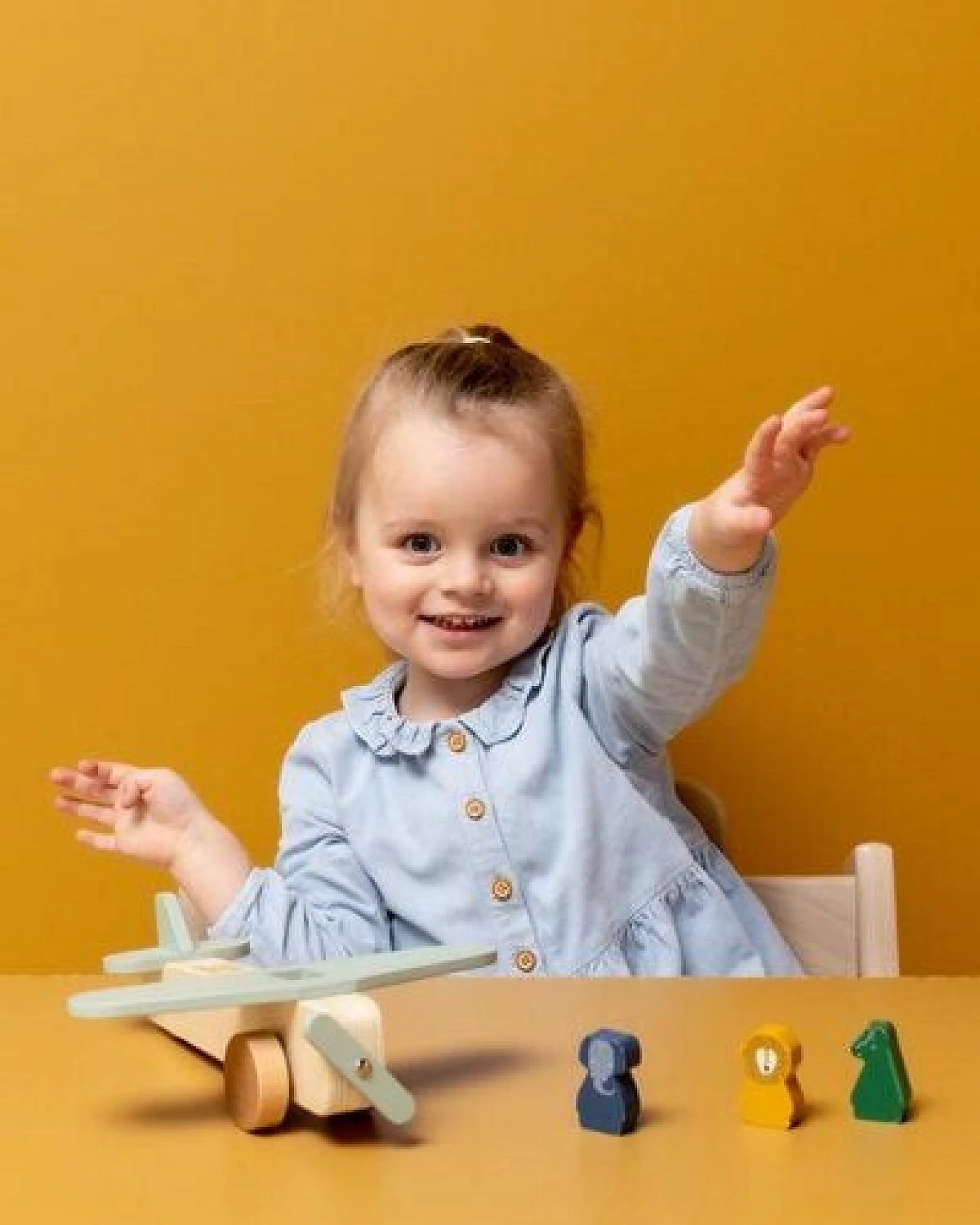 Trixie – WOODEN ANIMAL AIRPLANE – Holzflugzeug mit Tieren – Ansicht 4