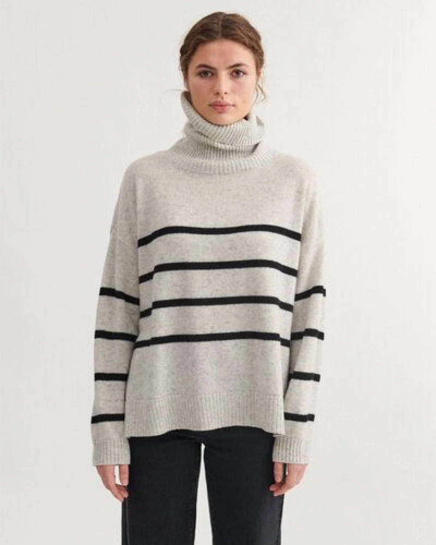 Basic Apparel Gestreifter Pullover LISE mit Rundhals aus recycelter Wolle – Ansicht 2