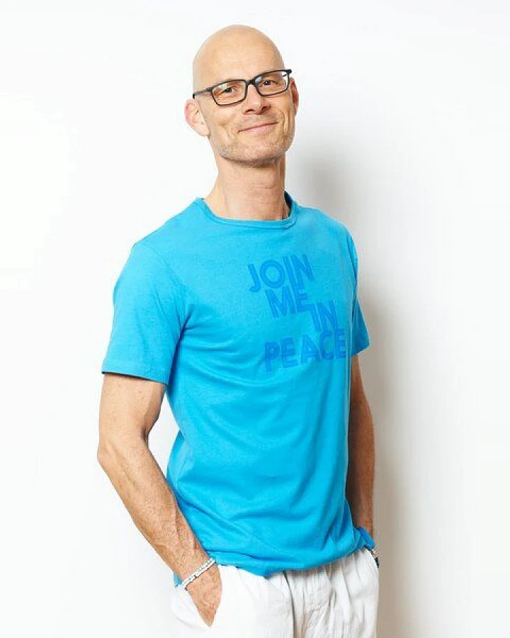 SPARKLES OF LIGHT Yoga Shirt
