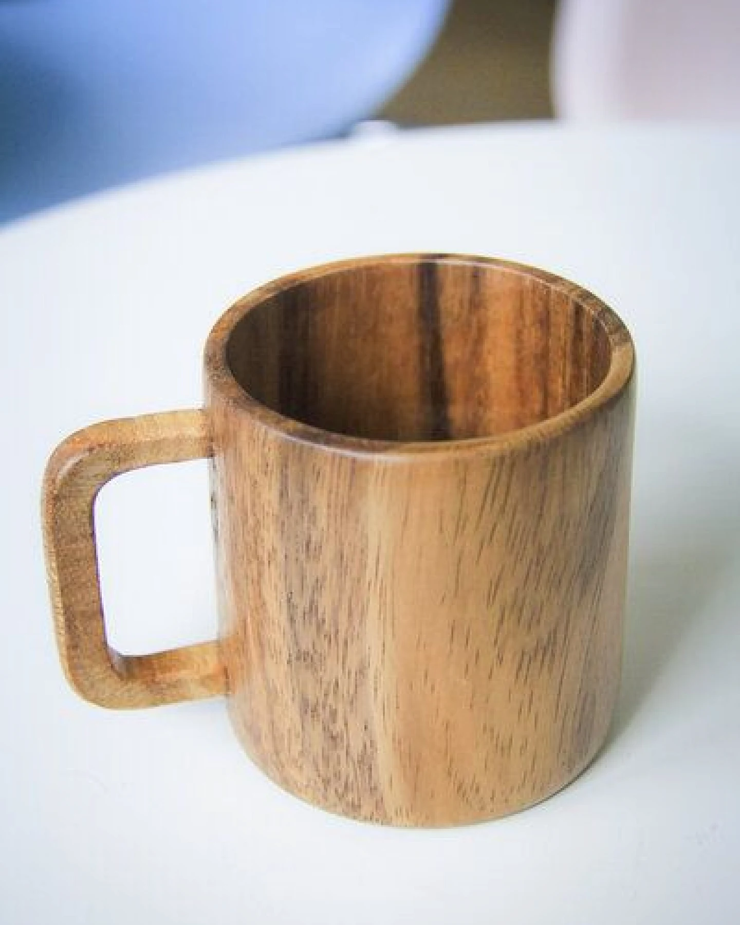 BY COPALA Kaffeetasse aus Holz, handgefertigter Becher aus Akazie, Cappuccino Tasse – Ansicht 2