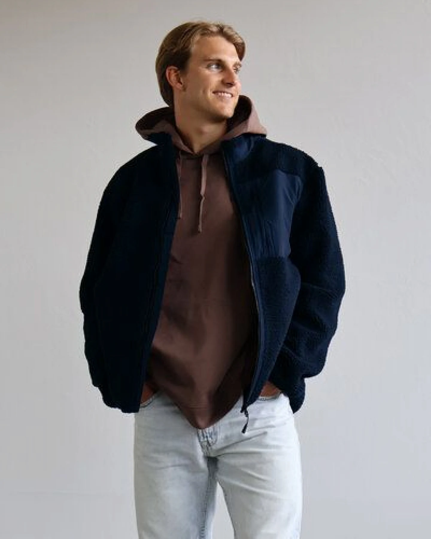 Kultgut PRE-Order- New Recycling Generation - Kuschelige Sherpa Fleecejacke / With Love – Ansicht 2